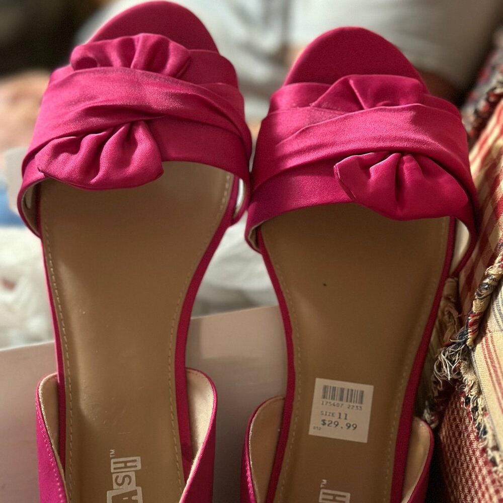 Brash ladies pink shoe